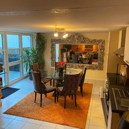Tiffany'S Ferienapartments Sind Alles, Ausser... Gewoehnlich!!! Timmendorfer Strand Buitenkant foto