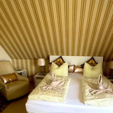Tiffany'S Ferienapartments Sind Alles, Ausser... Gewoehnlich!!! Timmendorfer Strand Buitenkant foto