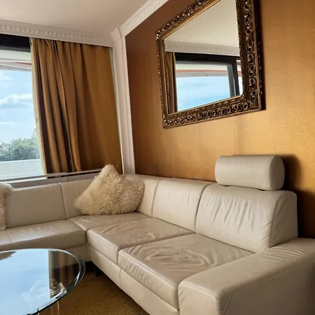 Tiffany'S Ferienapartments Sind Alles, Ausser... Gewoehnlich!!! Timmendorfer Strand Buitenkant foto