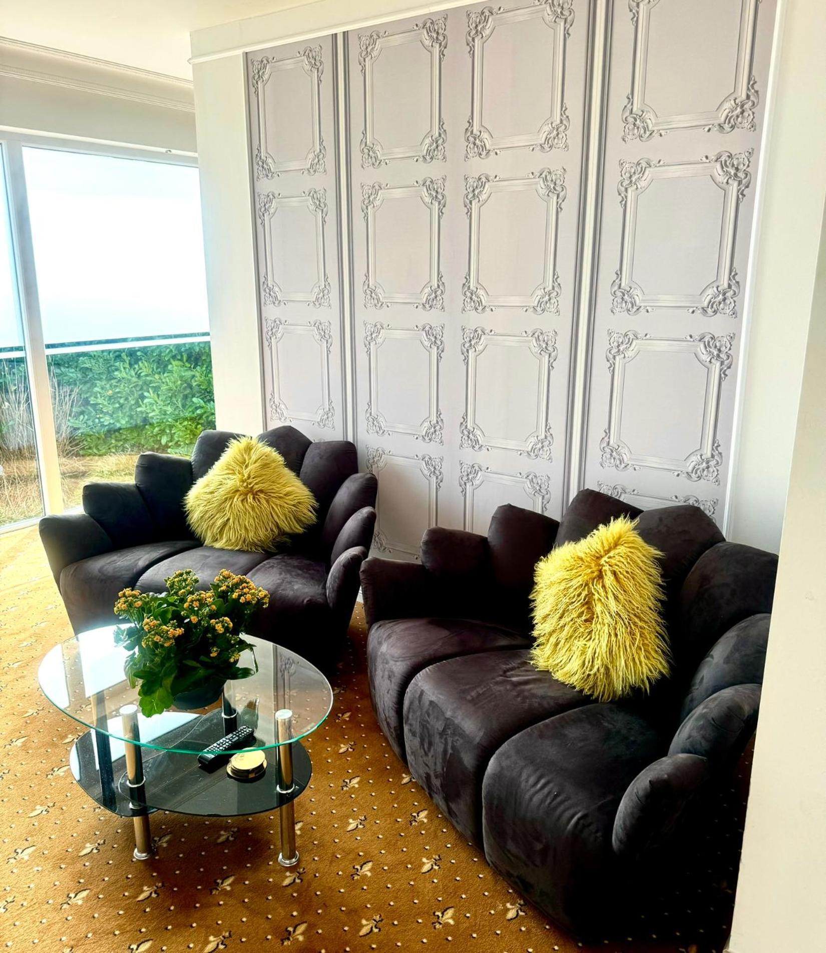 Tiffany's Ferienapartments Sind Alles, Ausser... Gewoehnlich!!! Тиммендорфер-Штранд
